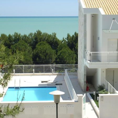 بينيتو Cerrano Park Resort المظهر الخارجي الصورة